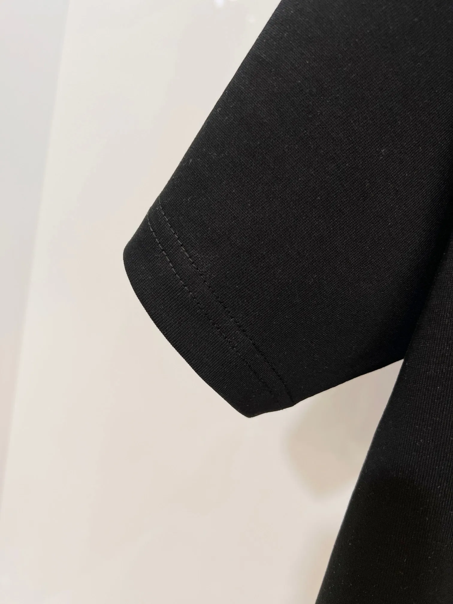 Balenciaga 2026New Arrival logo Same Style t · 320 100％ · 32 · ：Black Size：S M L XL